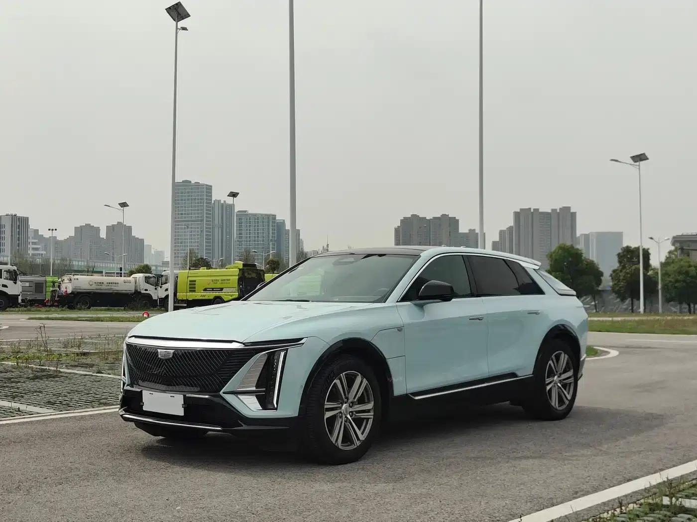 iQ Ruige 2022 Rear-Wheel Drive Long-Range Premium Edition — миниатюра 1