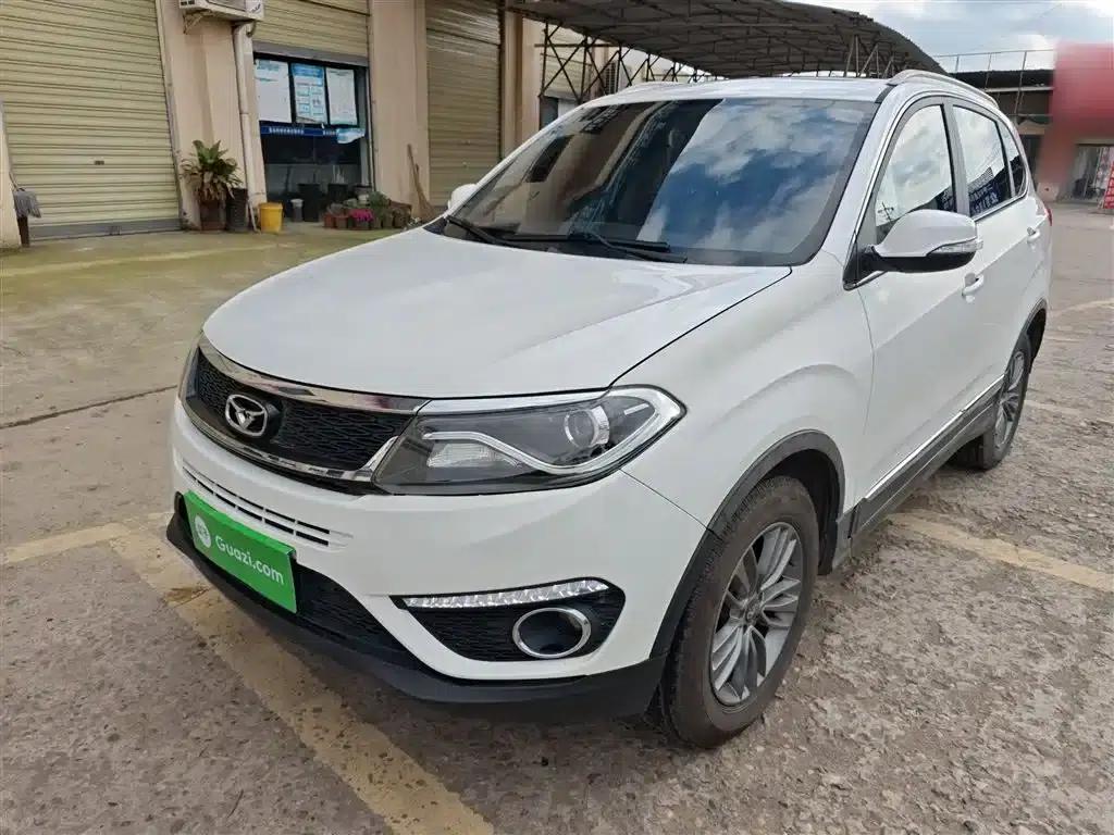 Kaiyi X5 2017 2.0L CVT Luxury Edition — миниатюра 1