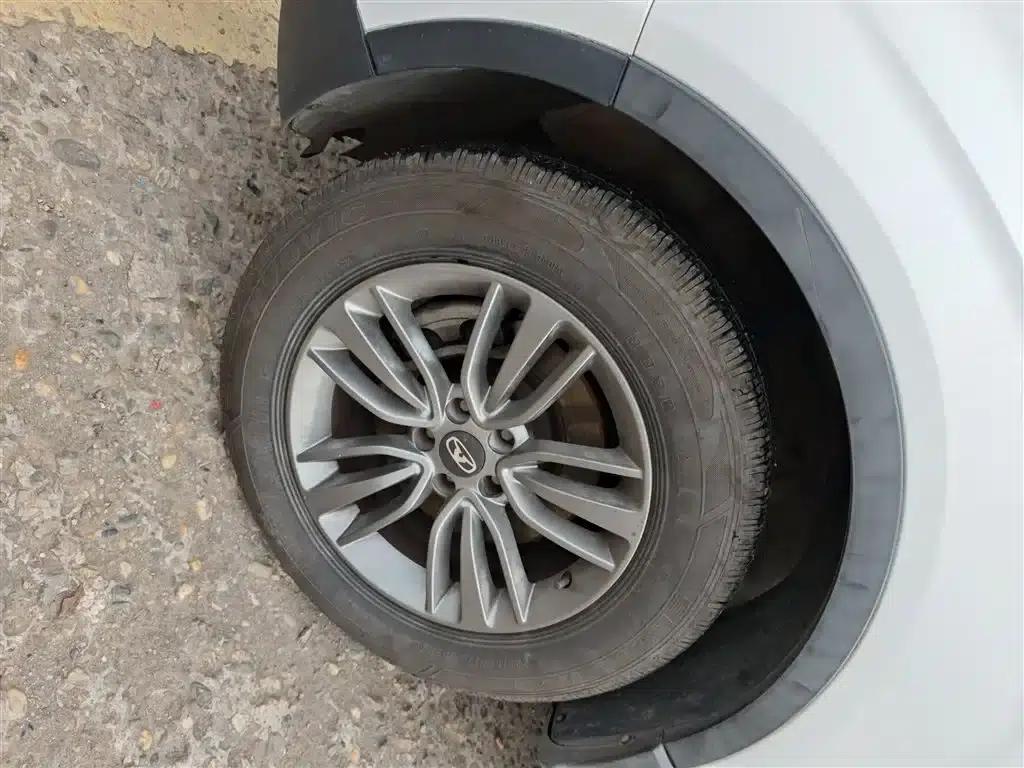 Kaiyi X5 2017 2.0L CVT Luxury Edition — миниатюра 23