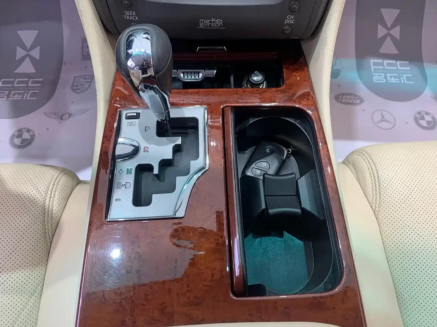 Lexus GS 2011 300 Splendor Edition — миниатюра 18