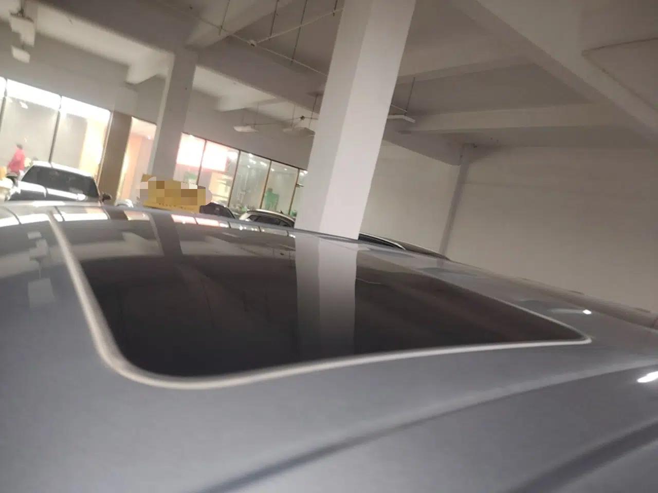 Roewe iMAX8 New Energy 2022 Golden Edition — миниатюра 11