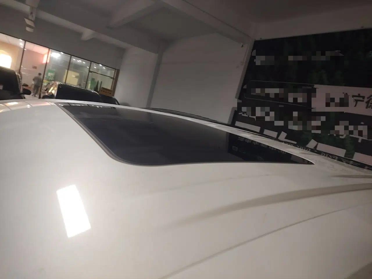 Roewe iMAX8 New Energy 2022 Golden Edition — миниатюра 11