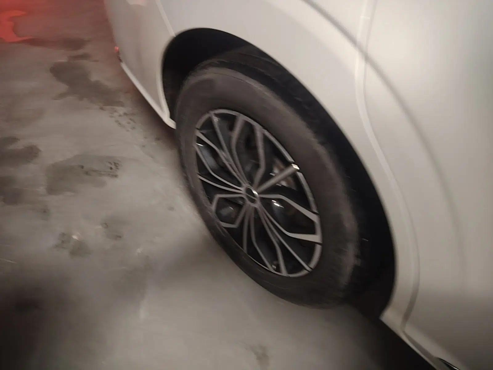Roewe iMAX8 New Energy 2022 Golden Edition — миниатюра 10