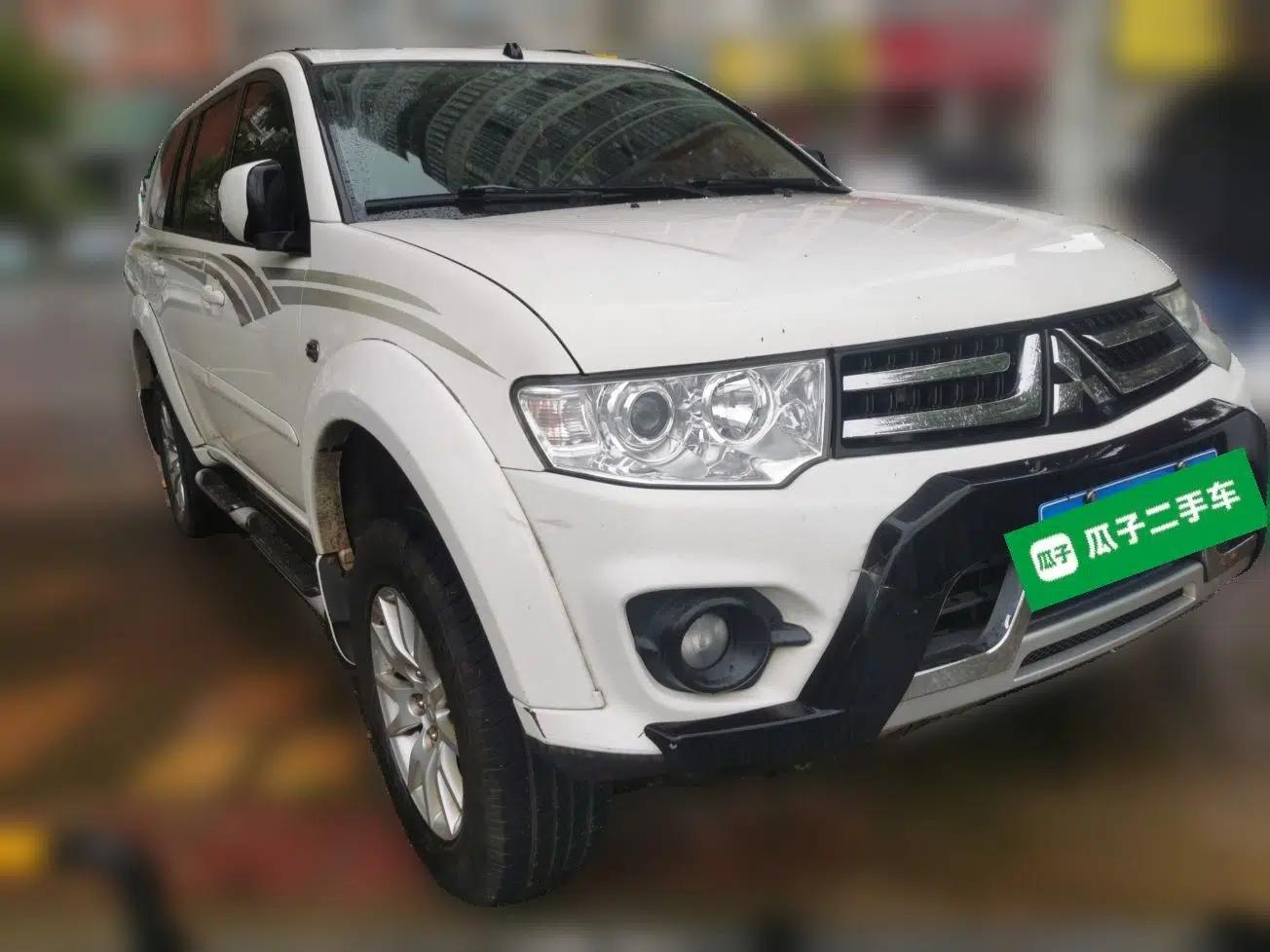 Mitsubishi Pajero Sport 2013 3.0L Automatic Two-Wheel Drive Luxury Edition — миниатюра 3