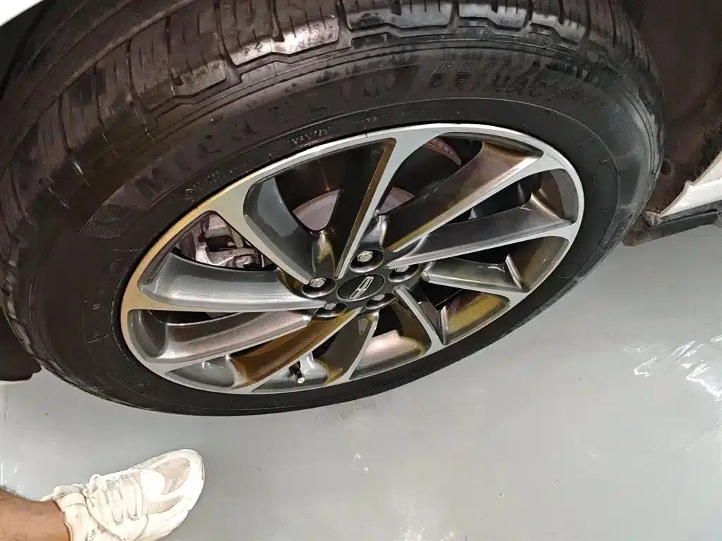 Adventurer New Energy 2021 PHEV AWD e-Elegant Edition — миниатюра 25