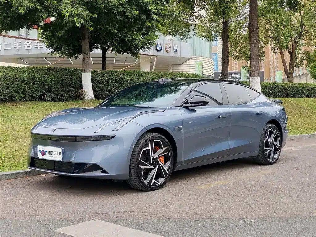 Lynk & Co Z10 2024 Model 95kWh 702km AWD Intelligent Driving Ultra — миниатюра 1