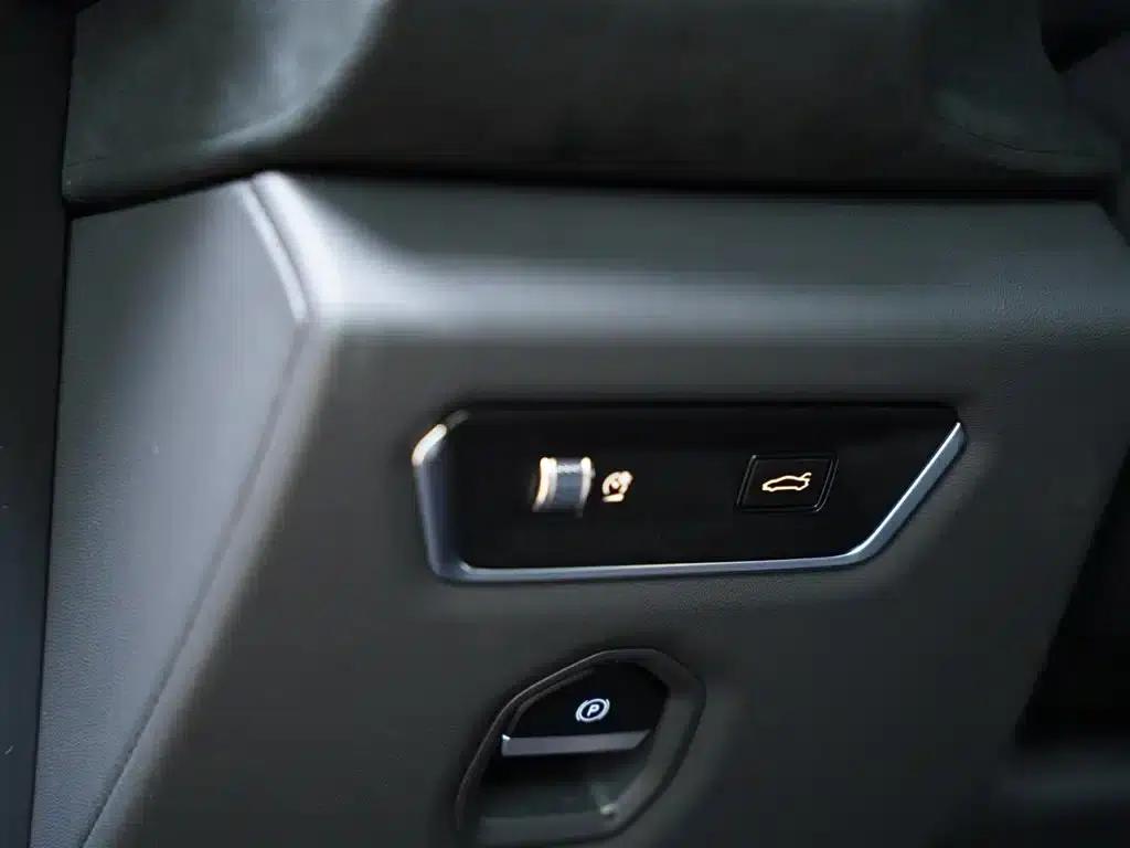 EMIRA 2021 2.0T DCT First Edition — миниатюра 32