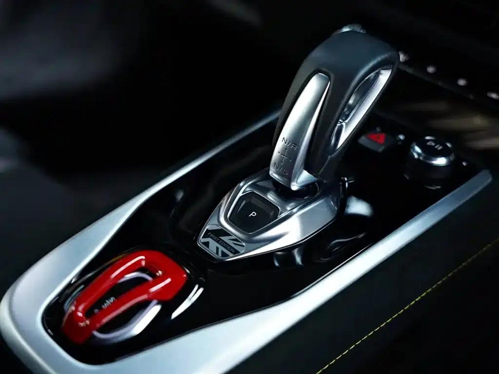 EMIRA 2021 2.0T DCT First Edition — миниатюра 46