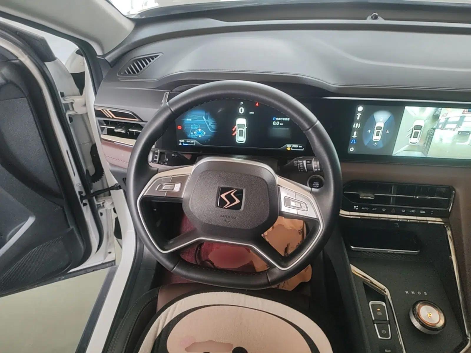 SOL X8 PLUS 2023 1.5 TGDI DCT Smart Edition 7-Seater — миниатюра 14