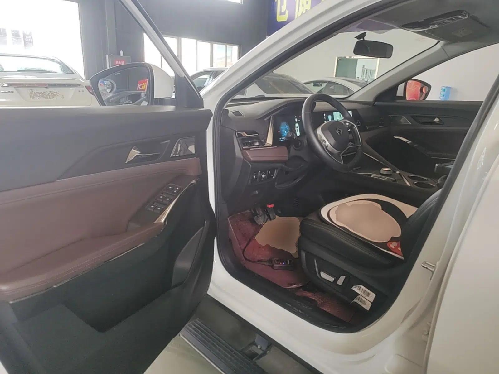 SOL X8 PLUS 2023 1.5 TGDI DCT Smart Edition 7-Seater — миниатюра 19