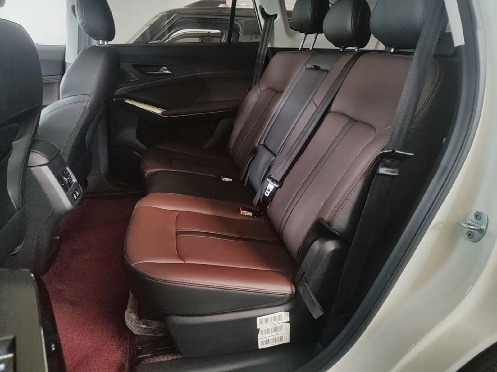 SOL X8 PLUS 2023 1.5 TGDI DCT Smart Edition 7-Seater — миниатюра 20