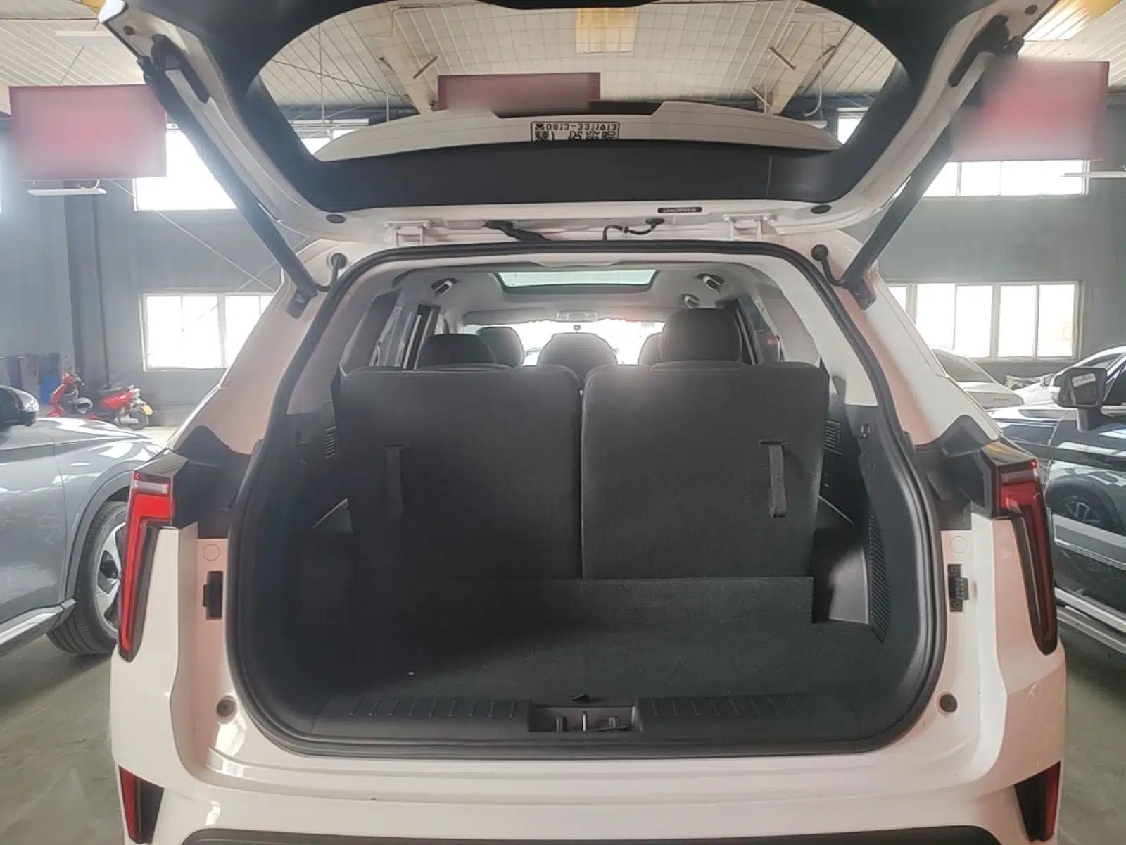 SOL X8 PLUS 2023 1.5 TGDI DCT Smart Edition 7-Seater — миниатюра 22