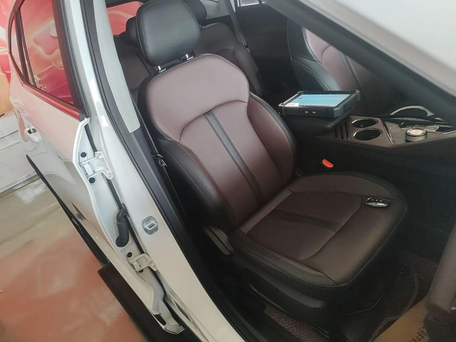SOL X8 PLUS 2023 1.5 TGDI DCT Smart Edition 7-Seater — миниатюра 23