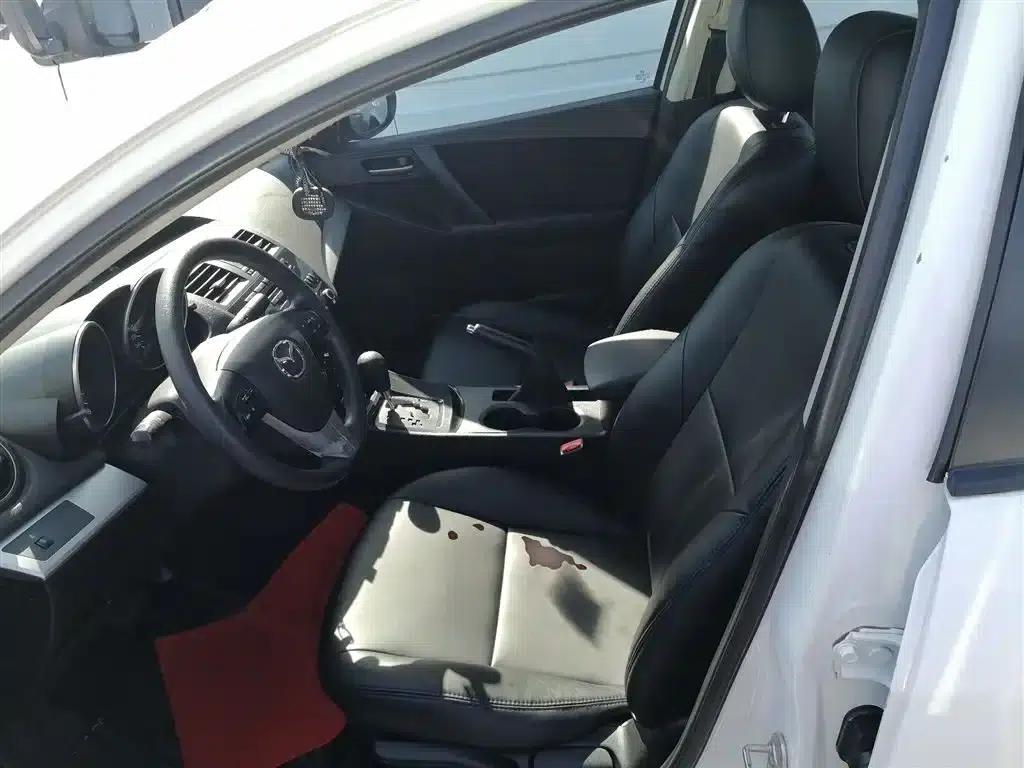Mazda3 Axela 2015 Sedan 1.6L Automatic Elite — миниатюра 11