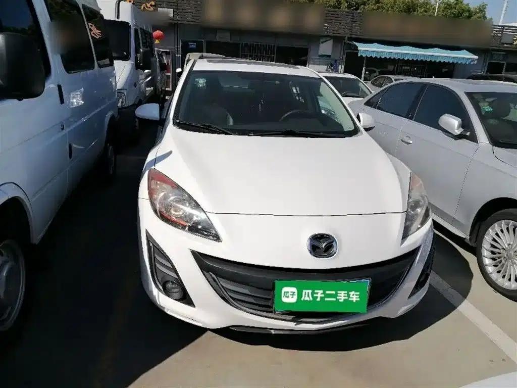 Mazda3 Axela 2015 Sedan 1.6L Automatic Elite — миниатюра 3