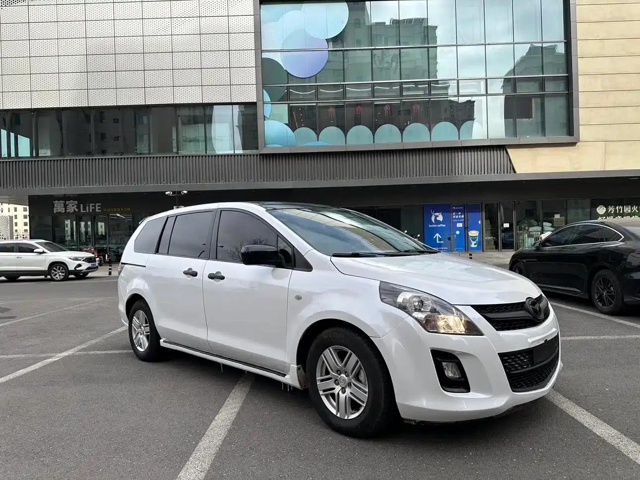 Mazda 8 2011 2.3L Elite Edition — миниатюра 3