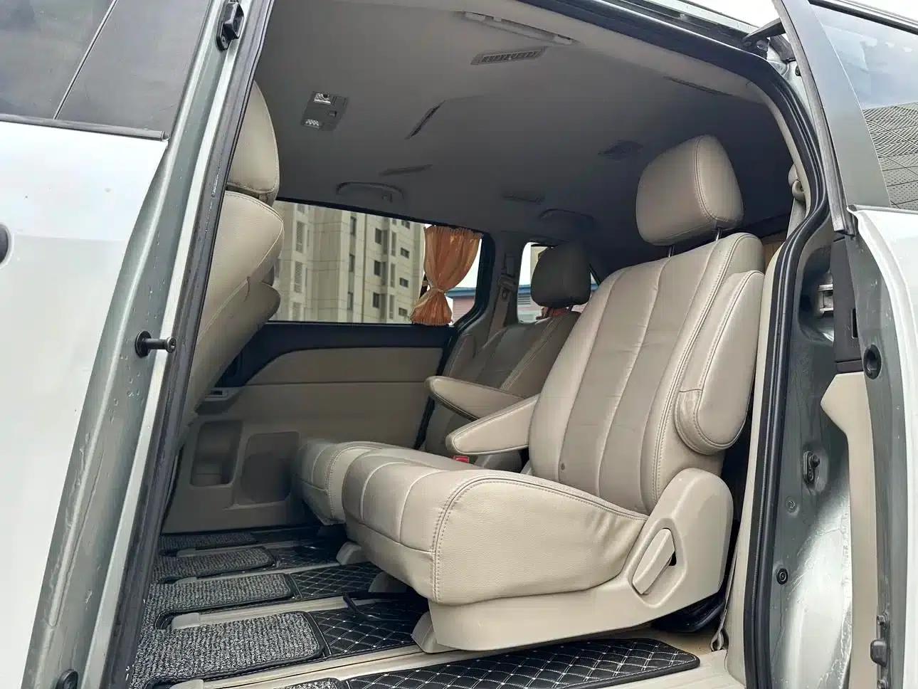 Mazda 8 2011 2.3L Elite Edition — миниатюра 5