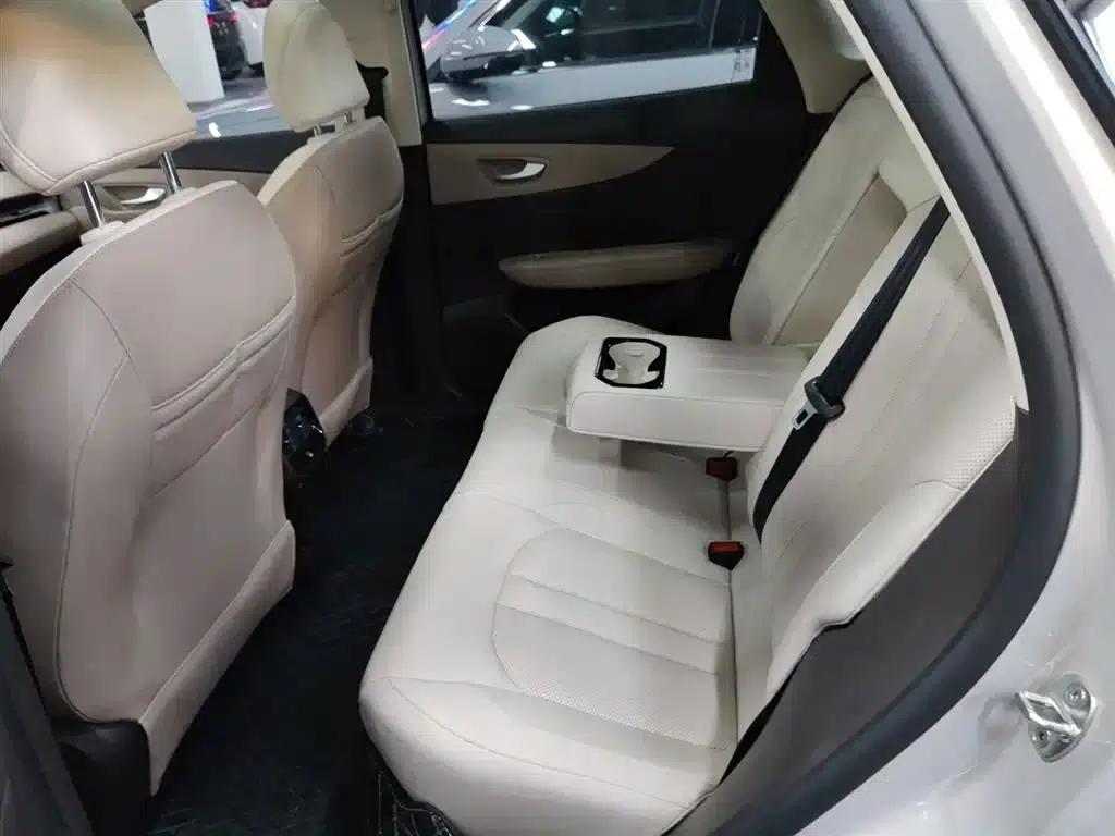 MG ES5 2025 515plus Rear-Wheel Drive — миниатюра 17