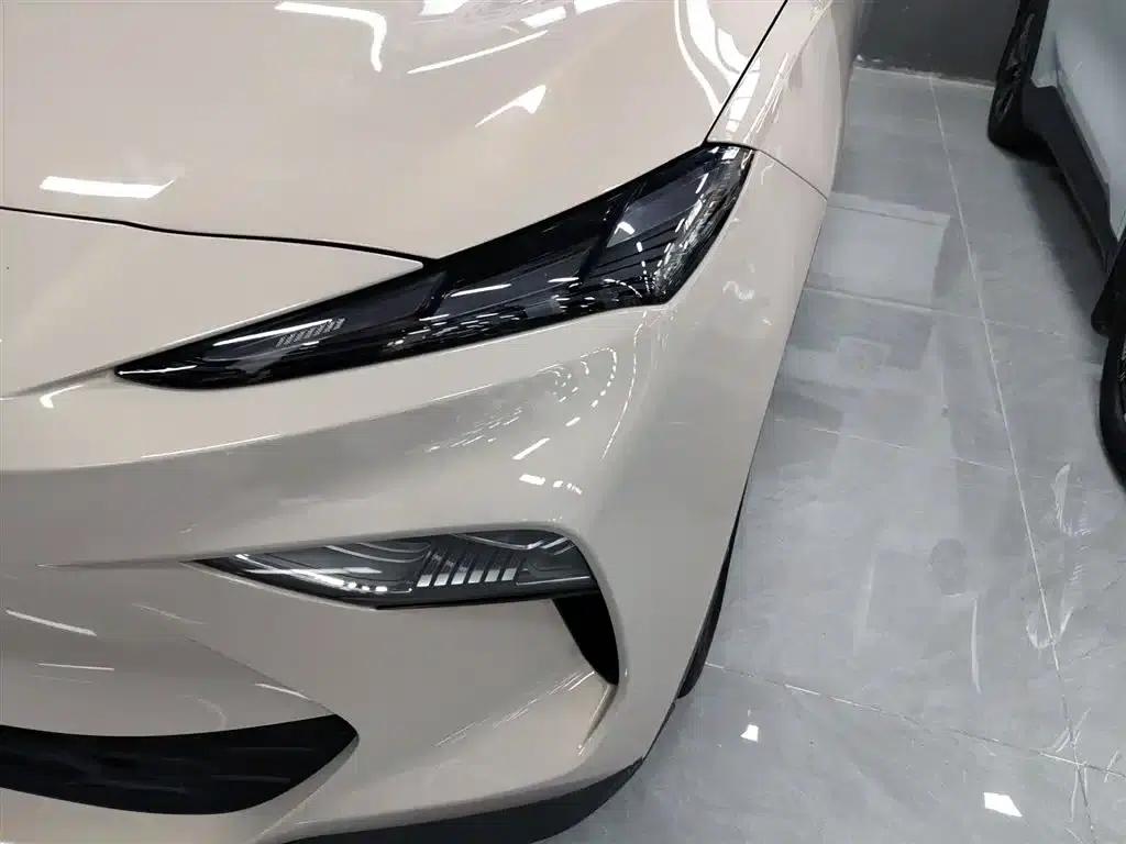 MG ES5 2025 515plus Rear-Wheel Drive — миниатюра 24