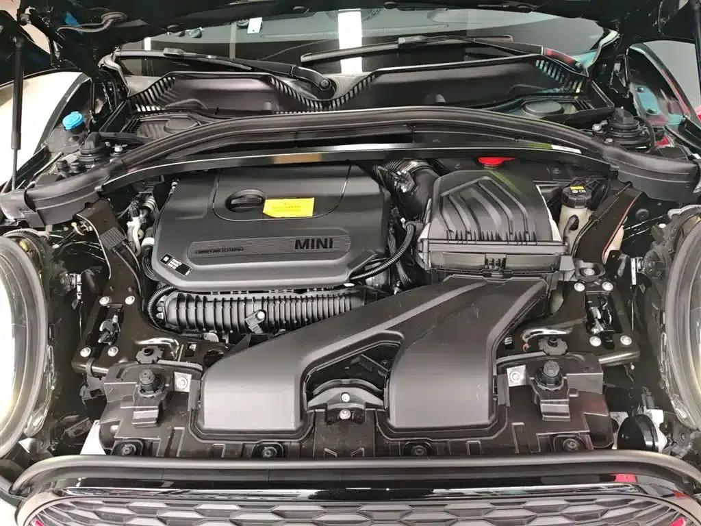 MINI JCW CLUBMAN 2021 2.0T JOHN COOPER WORKS ALL-IN — миниатюра 20
