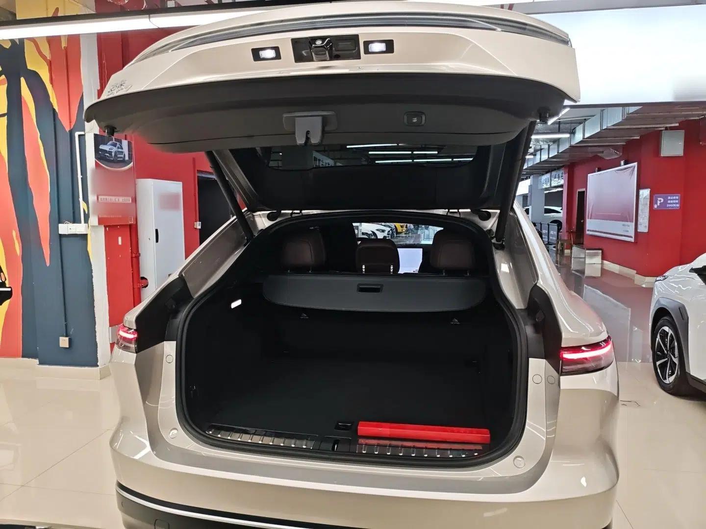 Nio EC7 2023 75 kWh — миниатюра 22