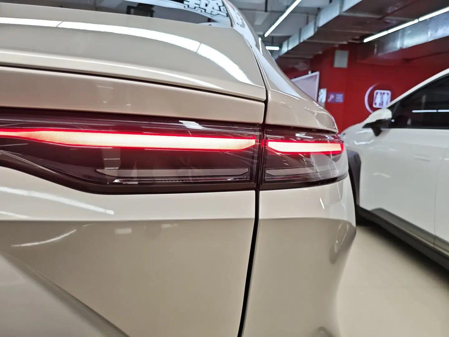 Nio EC7 2023 75 kWh — миниатюра 7