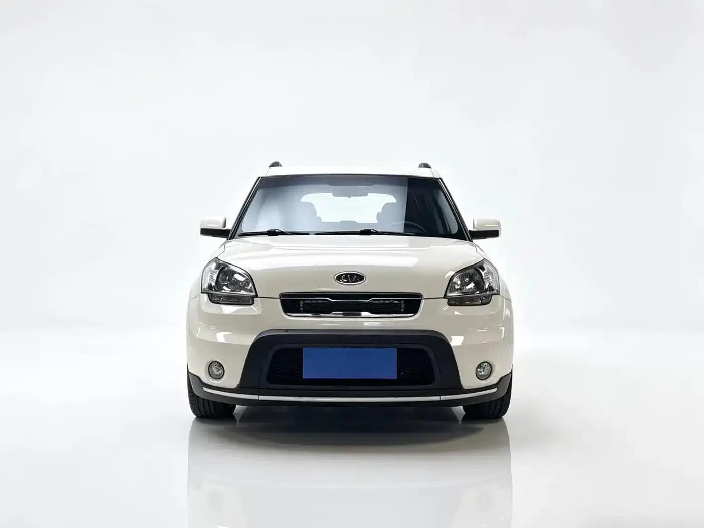 2010 Volkswagen Soul 1.6L AT GLS — миниатюра 2