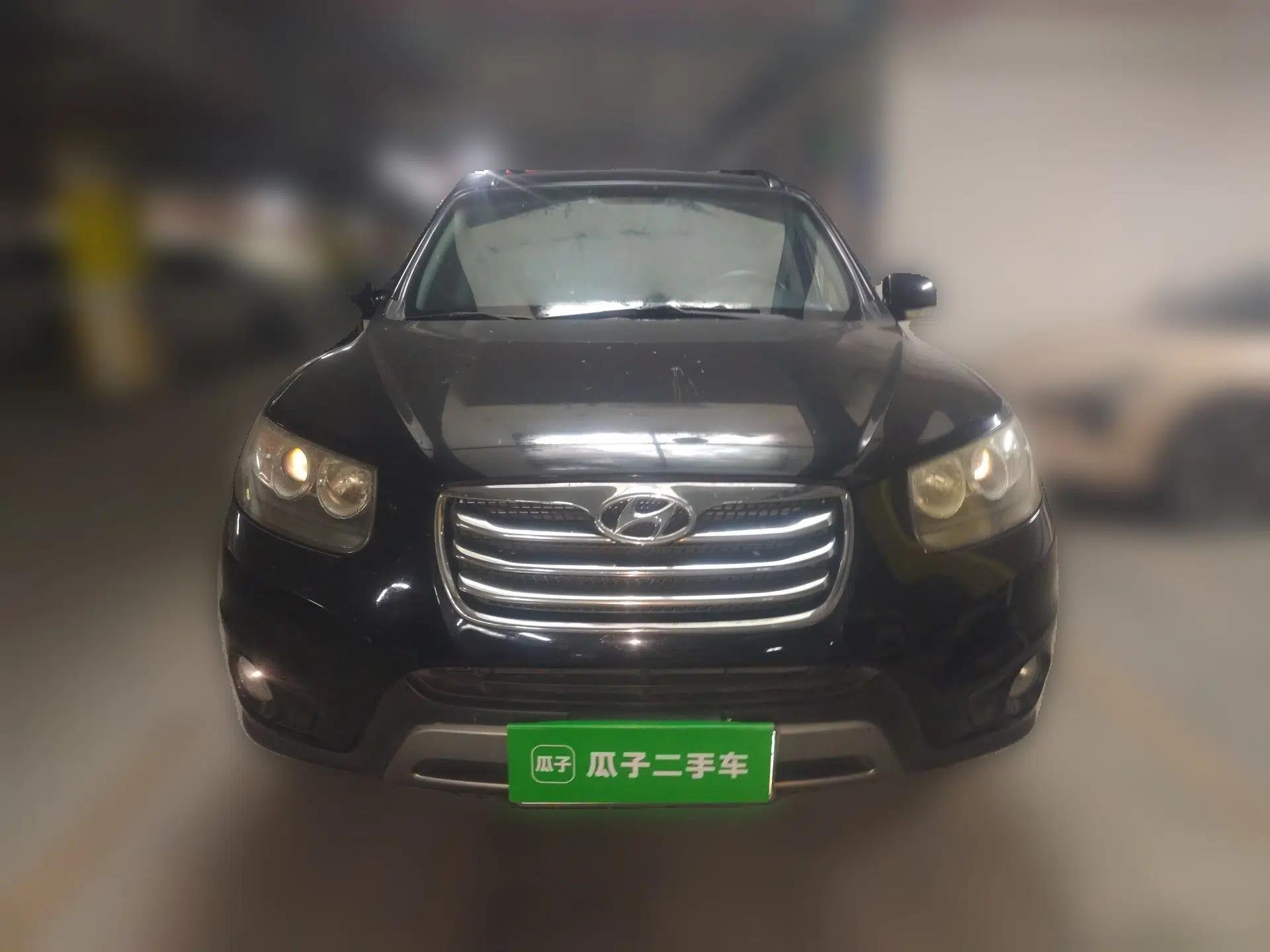 Hyundai Santa Fe Classic 2012 2.4 Comfort Edition 7-Seater Four-Wheel Drive — миниатюра 2