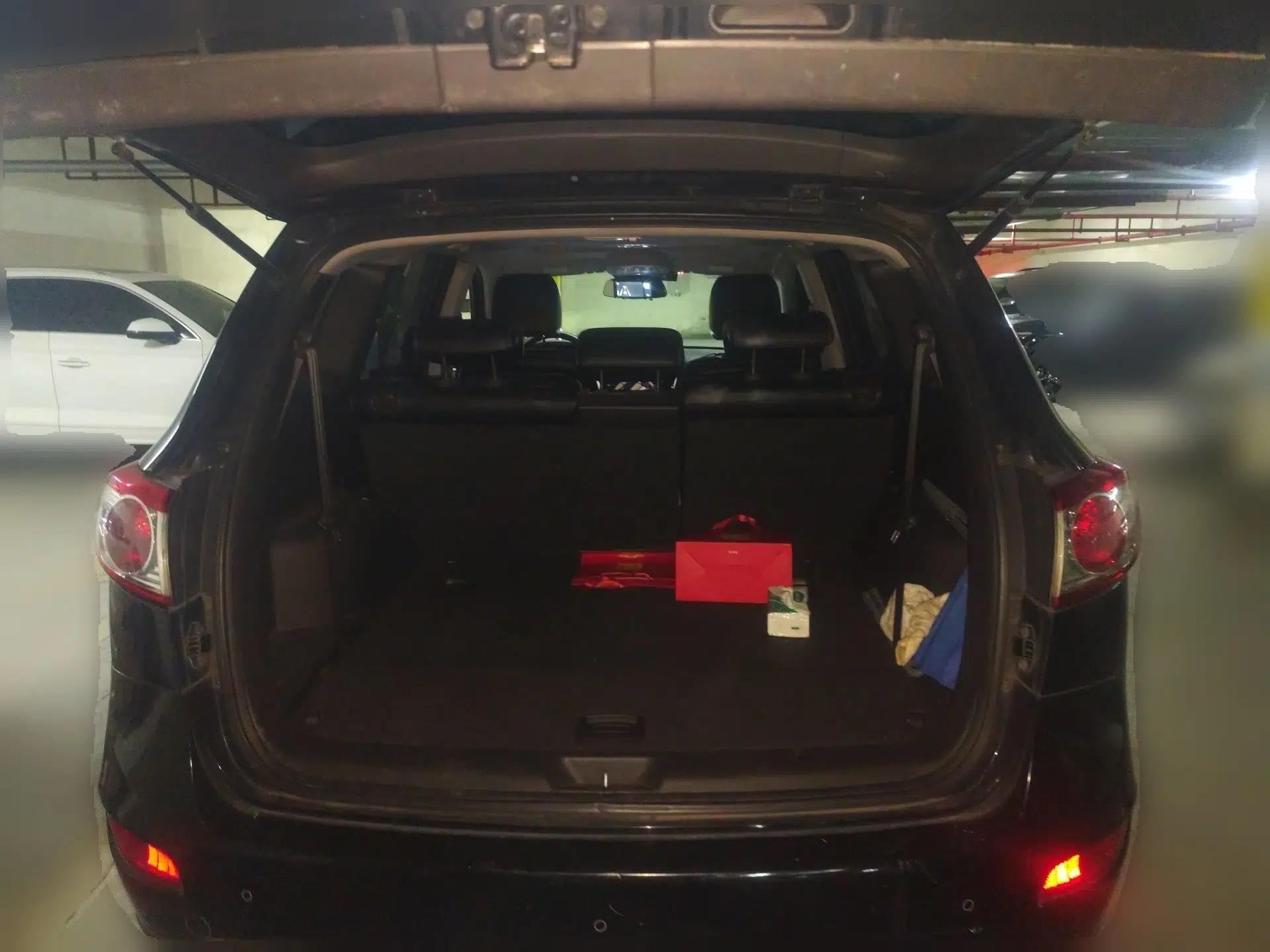 Hyundai Santa Fe Classic 2012 2.4 Comfort Edition 7-Seater Four-Wheel Drive — миниатюра 20