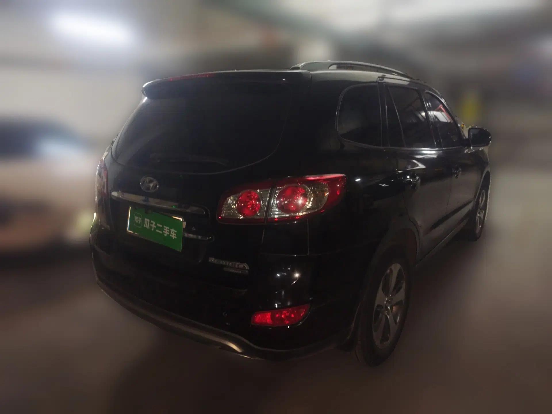 Hyundai Santa Fe Classic 2012 2.4 Comfort Edition 7-Seater Four-Wheel Drive — миниатюра 6