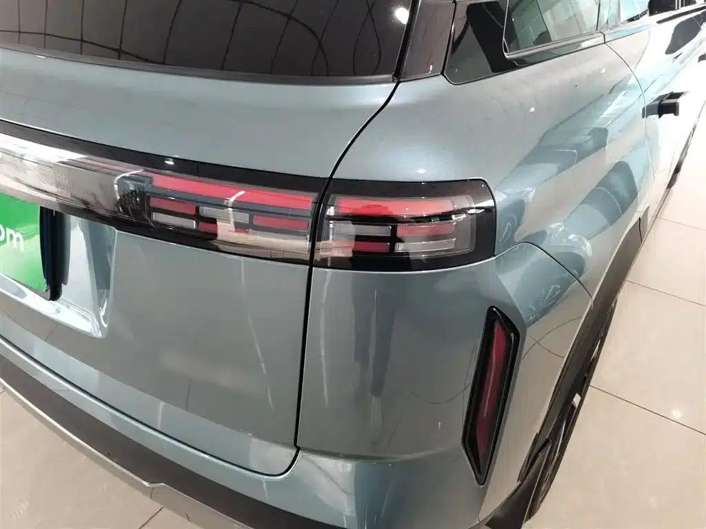 Explore 06 2023 Urban Edition 1.6T 2WD Luxury — миниатюра 8