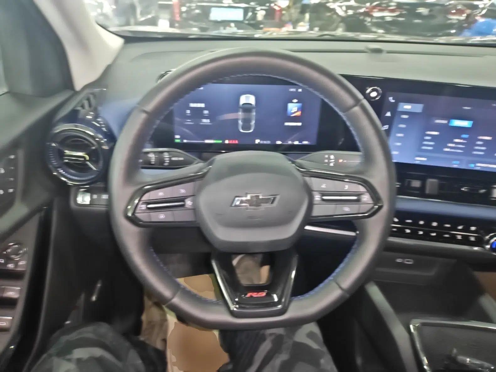 Chevrolet Equinox Plus 2024 102km RS Ultimate Edition — миниатюра 14