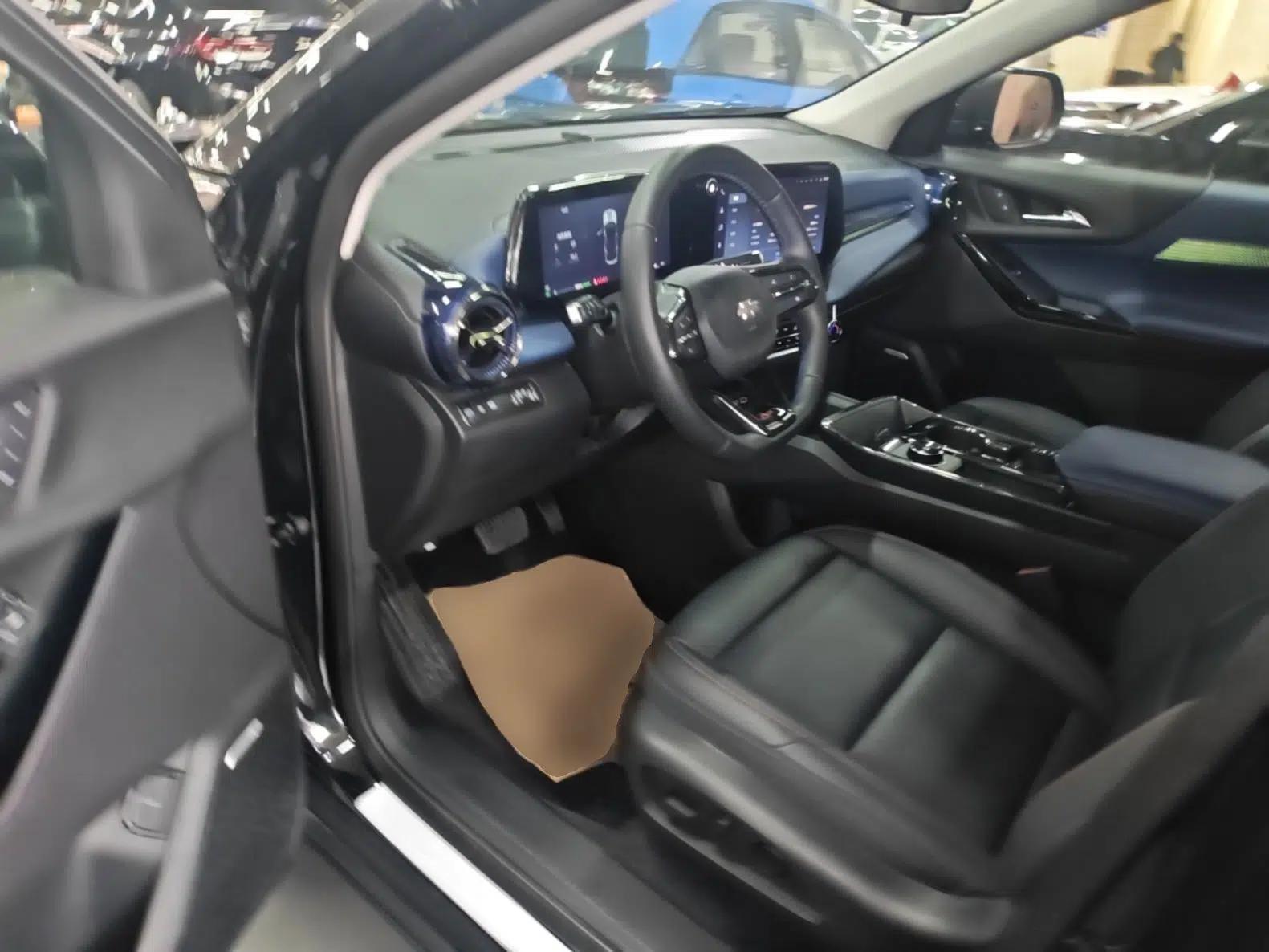 Chevrolet Equinox Plus 2024 102km RS Ultimate Edition — миниатюра 19