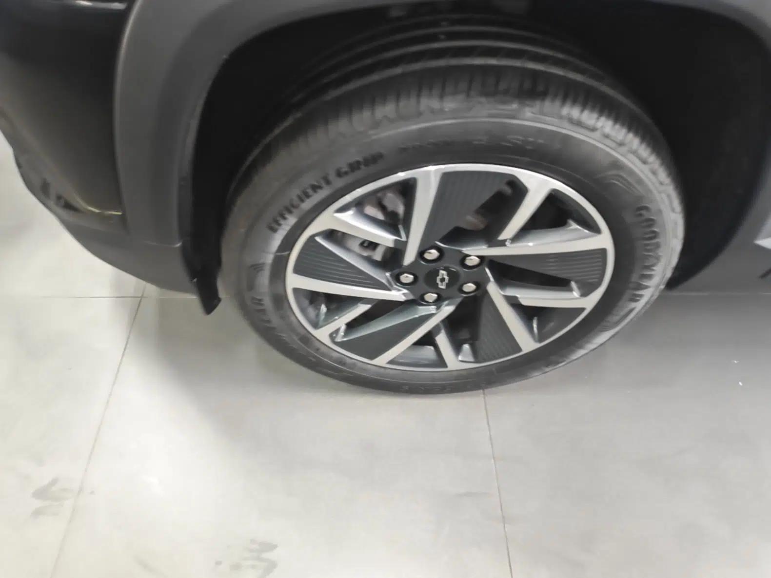 Chevrolet Equinox Plus 2024 102km RS Ultimate Edition — миниатюра 8