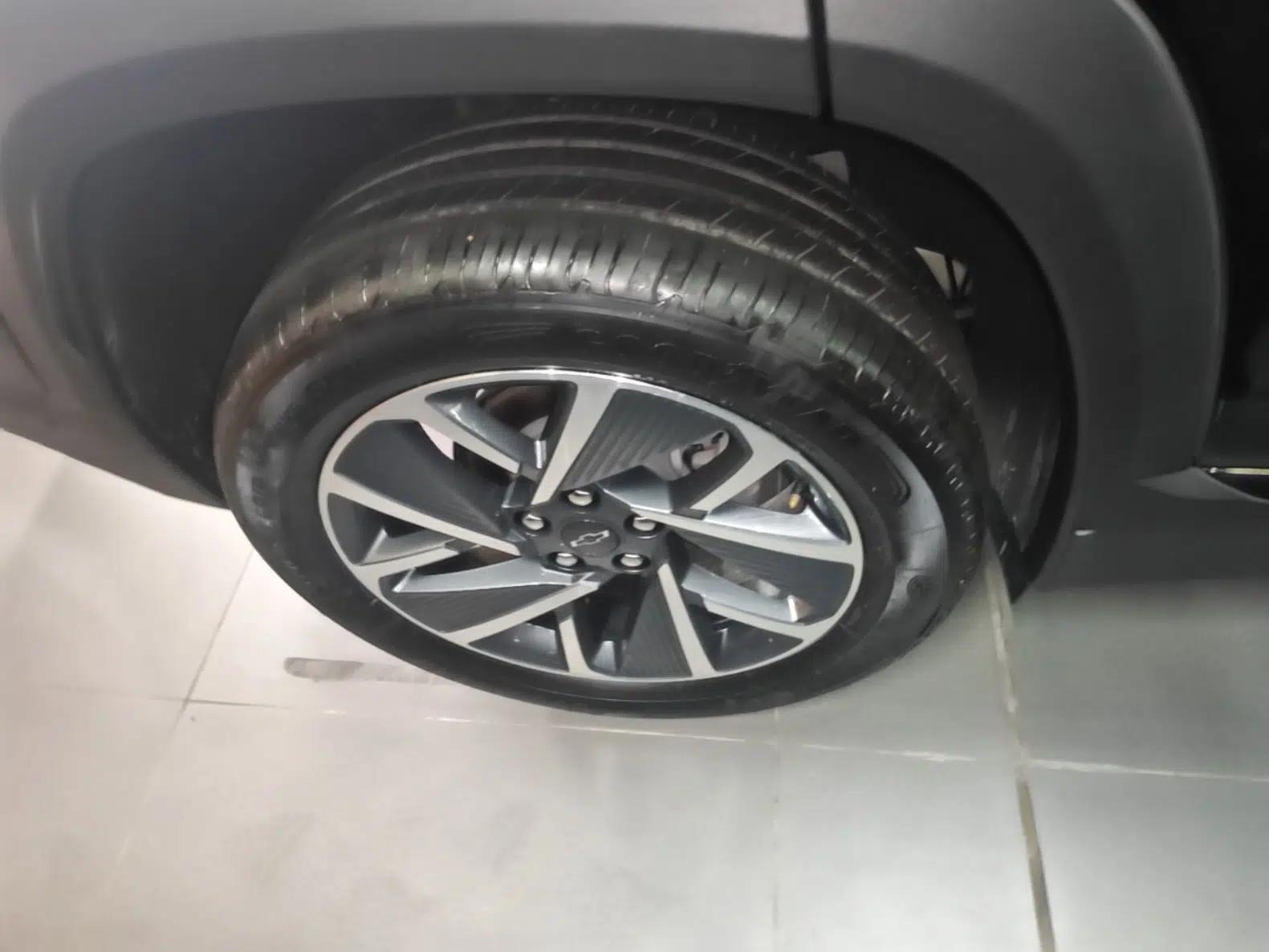 Chevrolet Equinox Plus 2024 102km RS Ultimate Edition — миниатюра 10