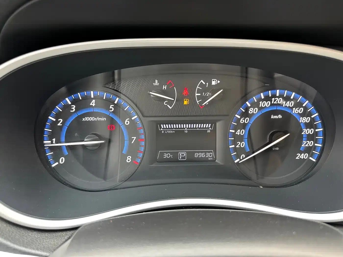 Venucia T90 2018 2.0L CVT Smart Fashion Edition (National V Emission Standard) — миниатюра 17