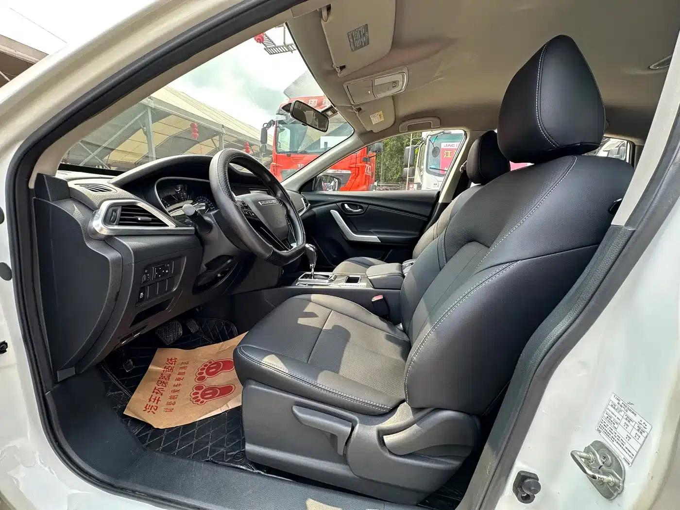 Venucia T90 2018 2.0L CVT Smart Fashion Edition (National V Emission Standard) — миниатюра 4