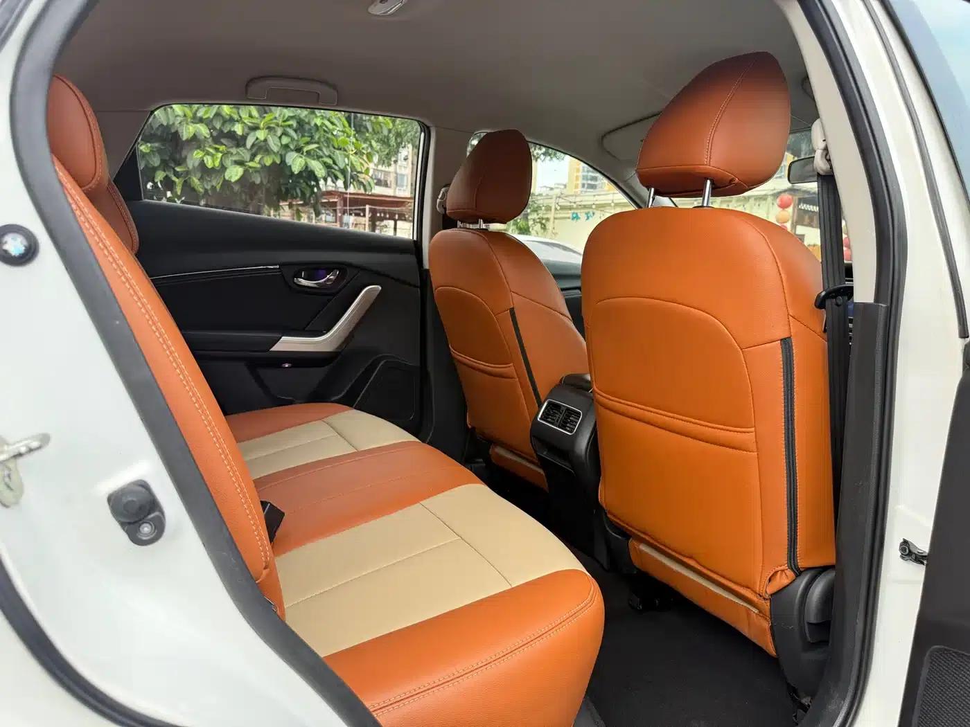 Venucia T90 2018 2.0L CVT Smart Fashion Edition (National V Emission Standard) — миниатюра 11