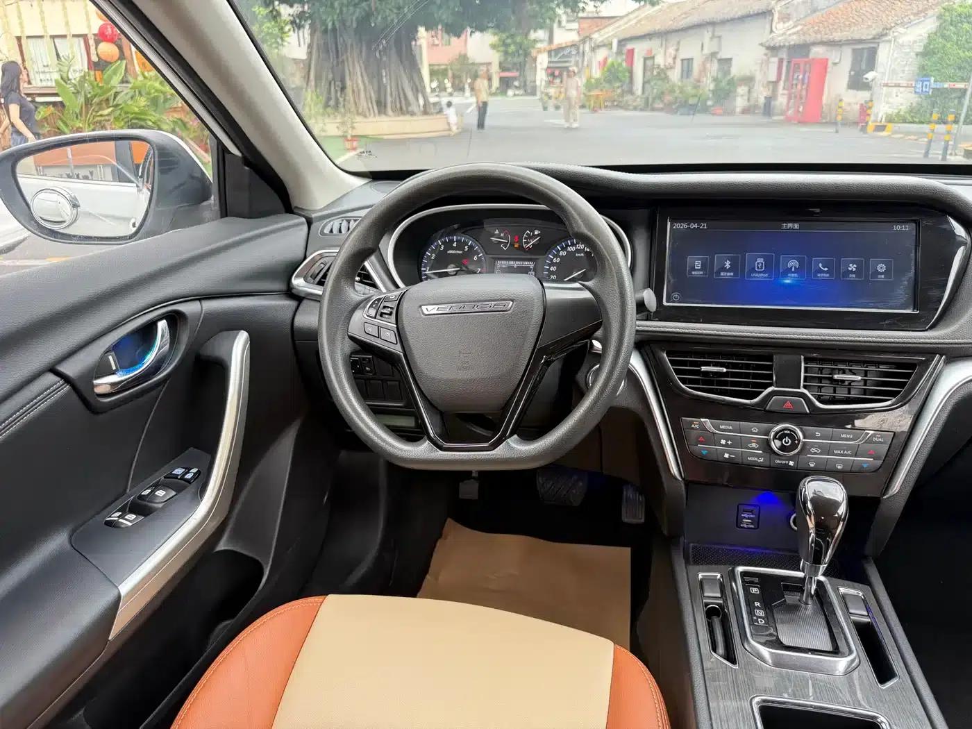 Venucia T90 2018 2.0L CVT Smart Fashion Edition (National V Emission Standard) — миниатюра 6