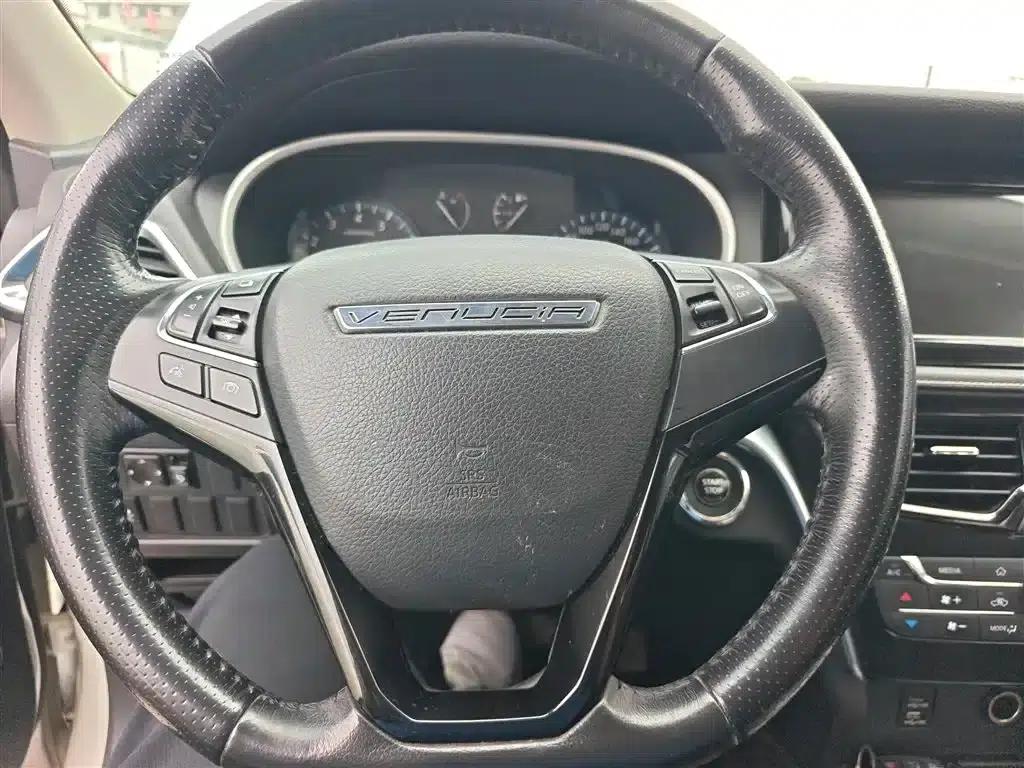 Venucia T90 2017 2.0L CVT Smart Edition — миниатюра 11