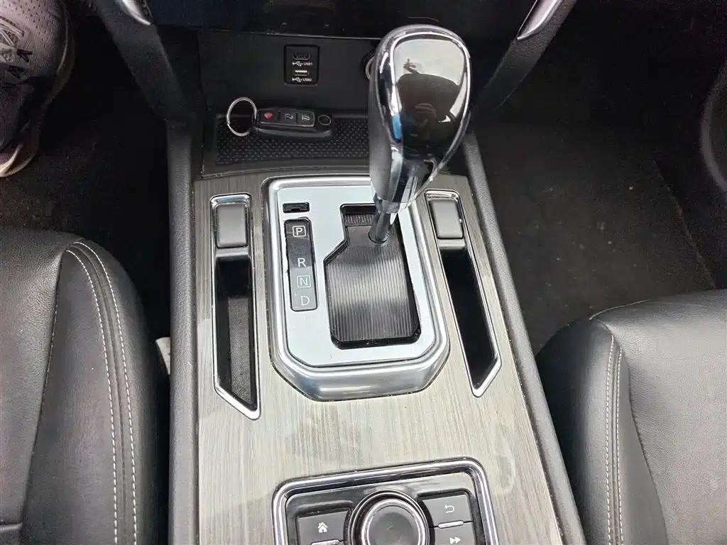 Venucia T90 2017 2.0L CVT Smart Edition — миниатюра 14