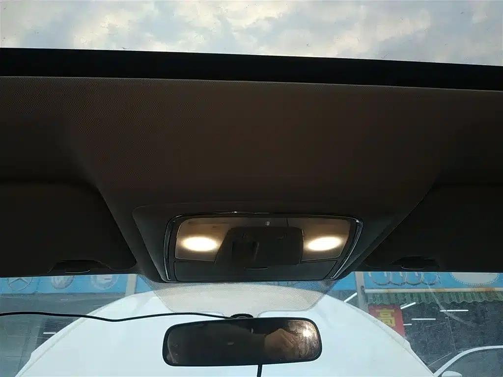 Venucia T90 2018 2.0L CVT Smart Connect Smart Edition (National VI Emission Standard) — миниатюра 18