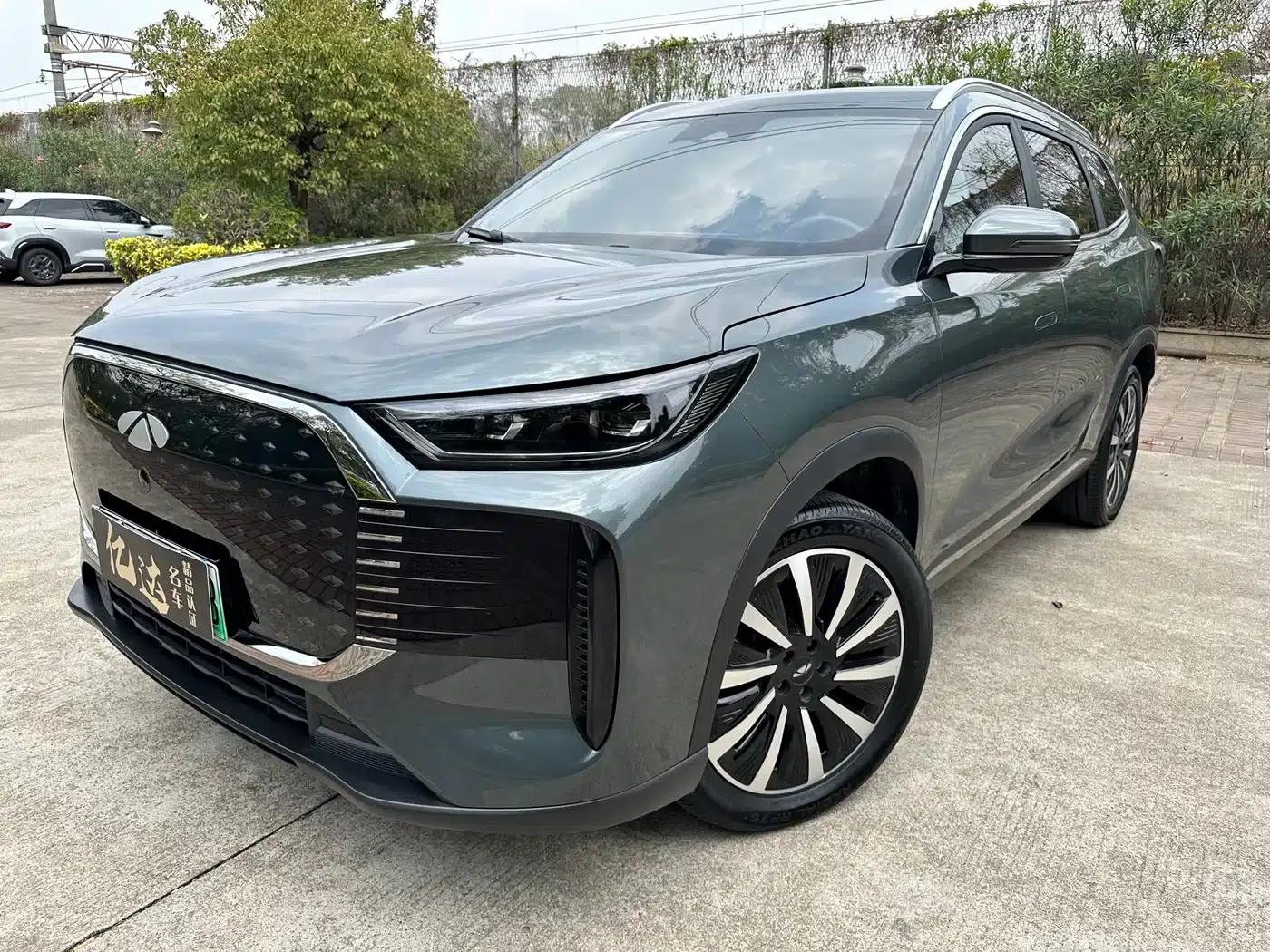 Fengyun T8 2025 1.5T 130km Premium Edition 5-seater — миниатюра 1