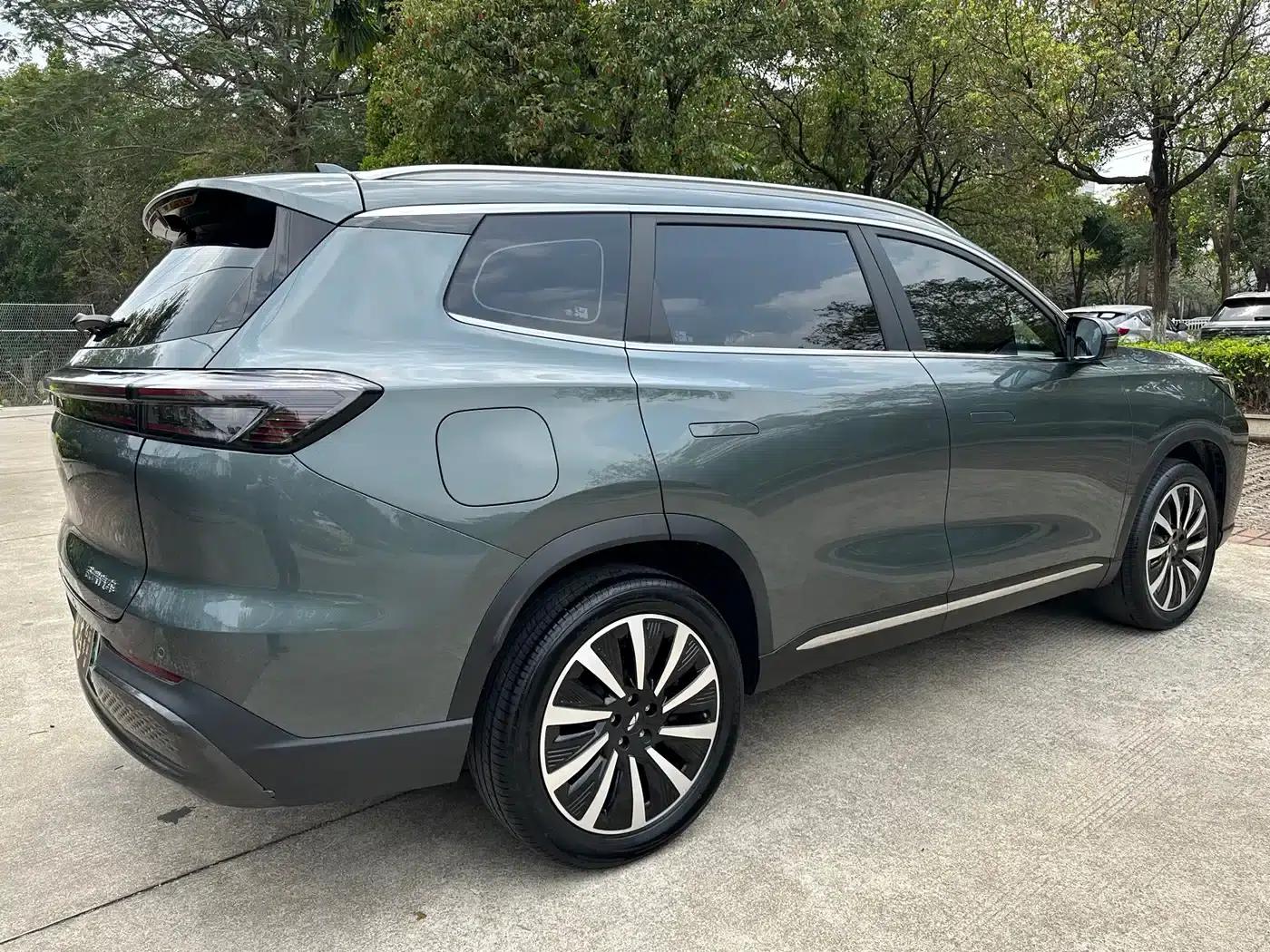 Fengyun T8 2025 1.5T 130km Premium Edition 5-seater — миниатюра 19