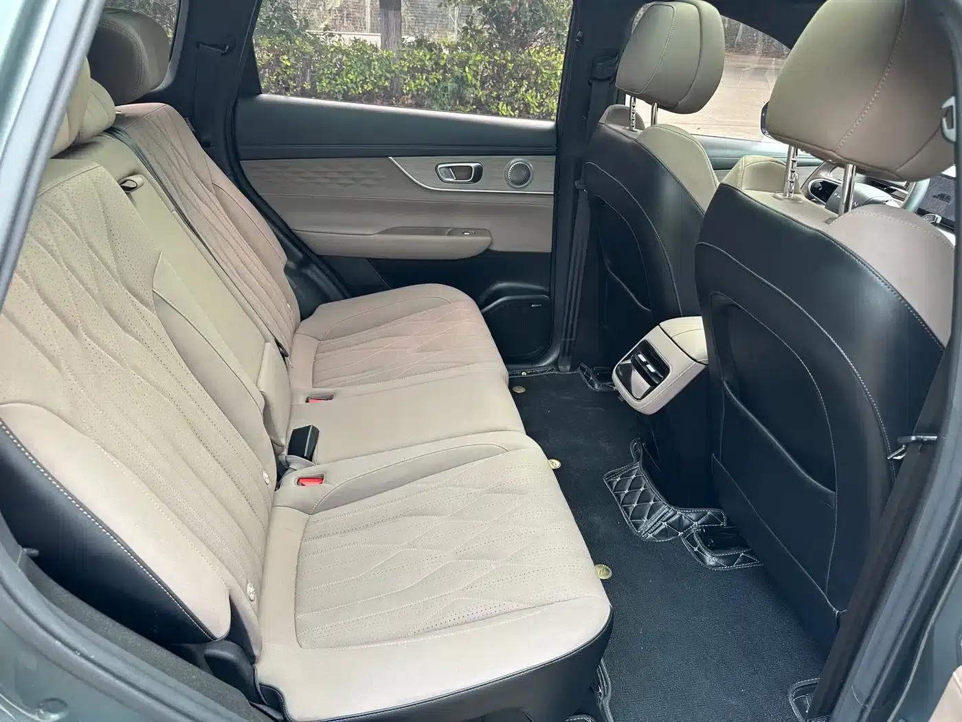 Fengyun T8 2025 1.5T 130km Premium Edition 5-seater — миниатюра 38