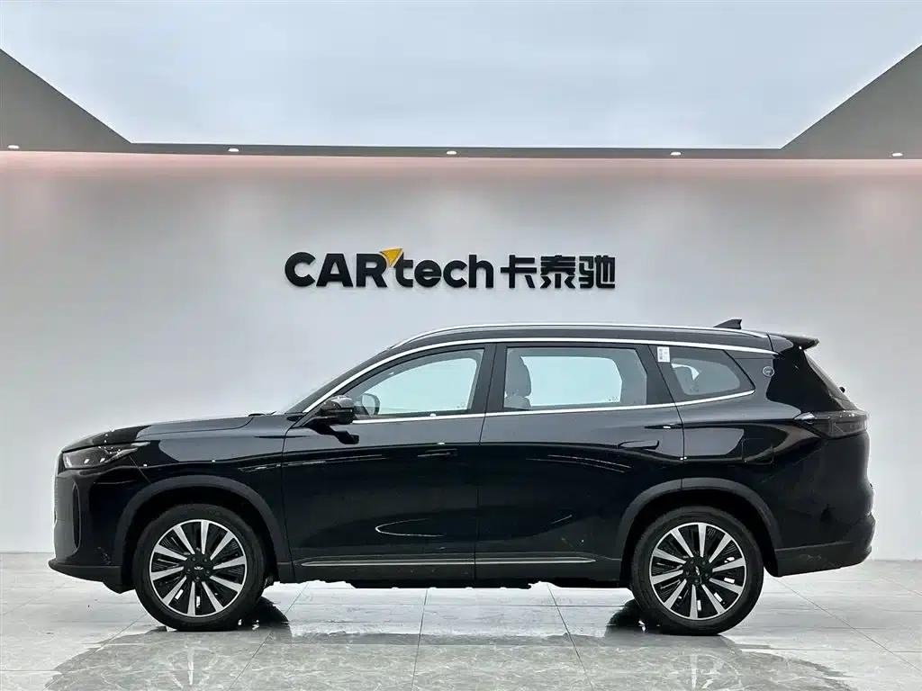 Fengyun T8 2025 1.5T 130km Premium Edition 5-seater — миниатюра 2