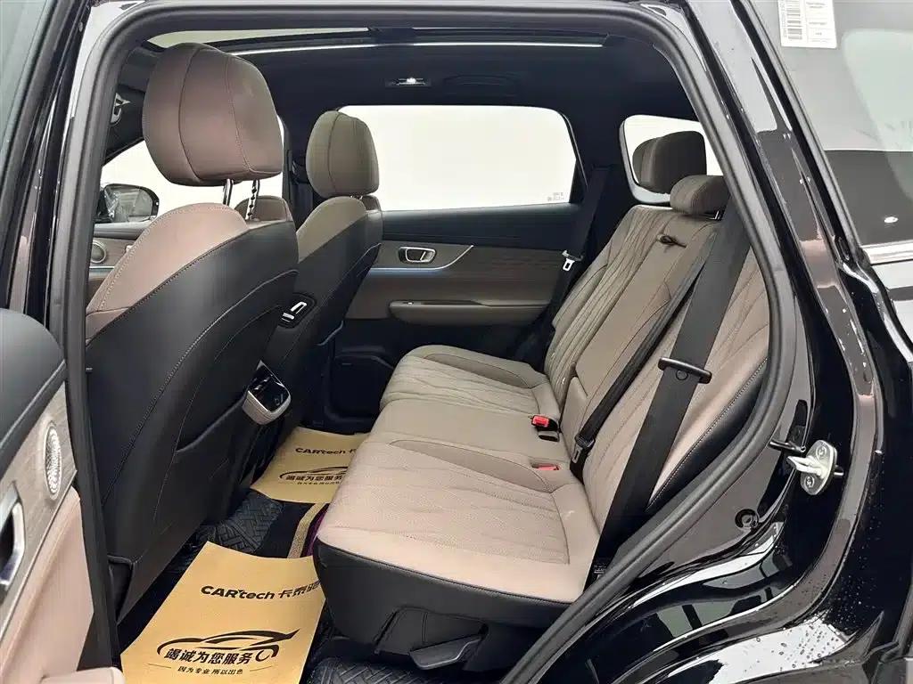 Fengyun T8 2025 1.5T 130km Premium Edition 5-seater — миниатюра 9