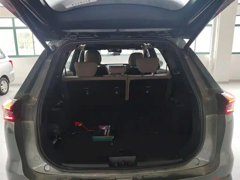 Fengyun T8 2025 1.5T 130km Premium Edition 5-seater — миниатюра 15