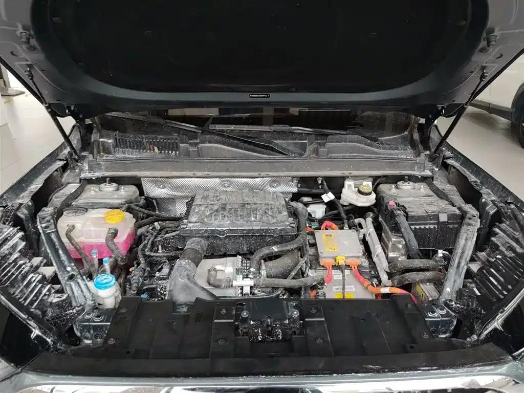 Fengyun T8 2025 1.5T 130km Premium Edition 5-seater — миниатюра 16