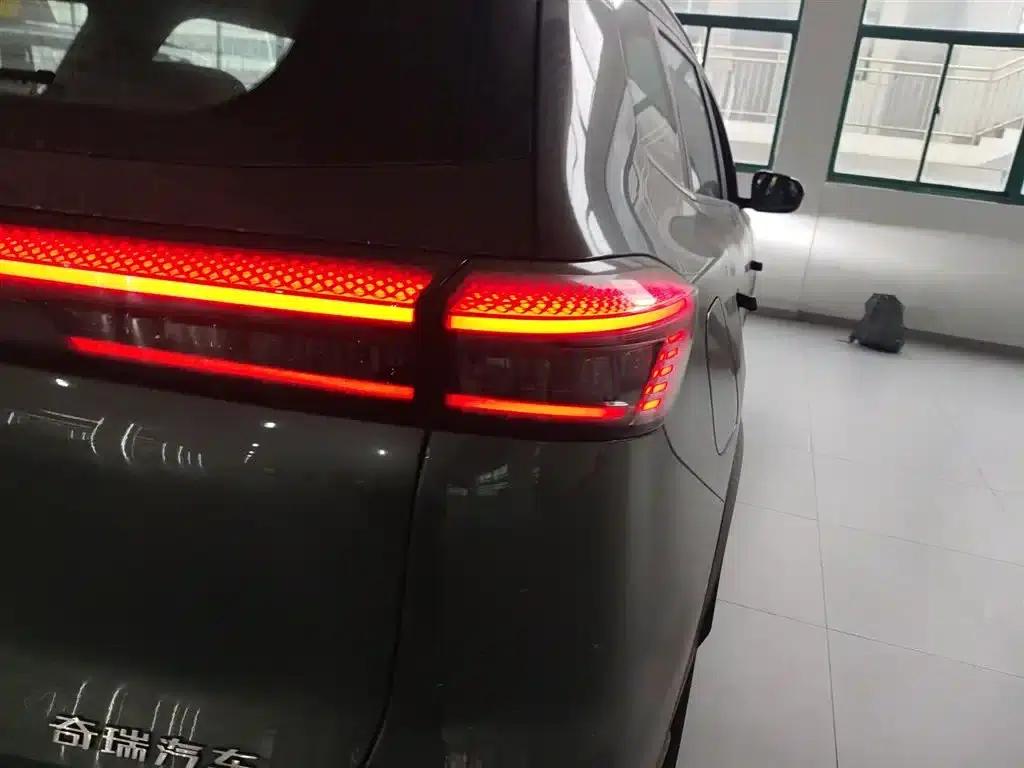 Fengyun T8 2025 1.5T 130km Premium Edition 5-seater — миниатюра 24